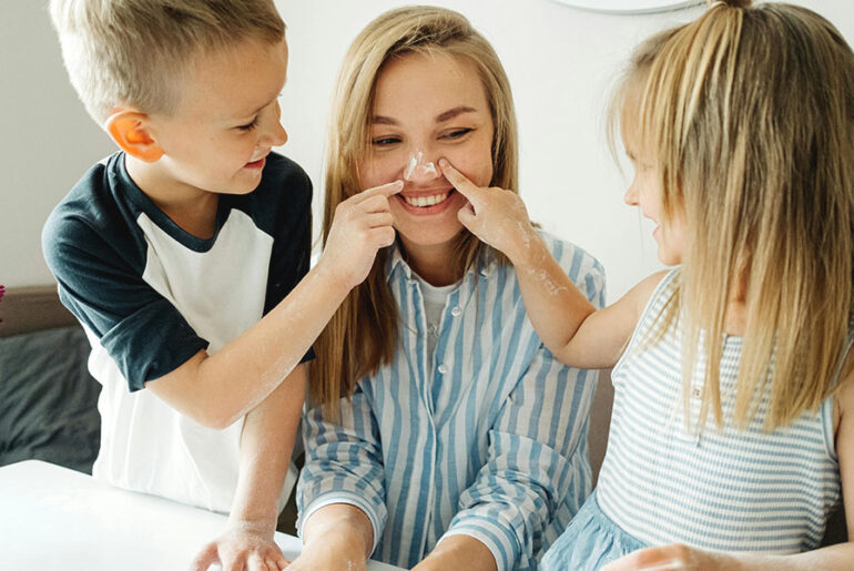 Mom life famousparenting